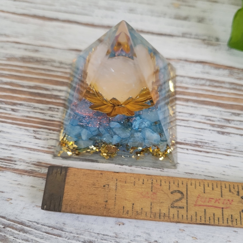 NEW lotus crystal orgone positive energy pyramid - Picture 4 of 10